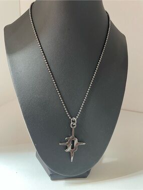 Dolls Kill Darker Wavs star necklace